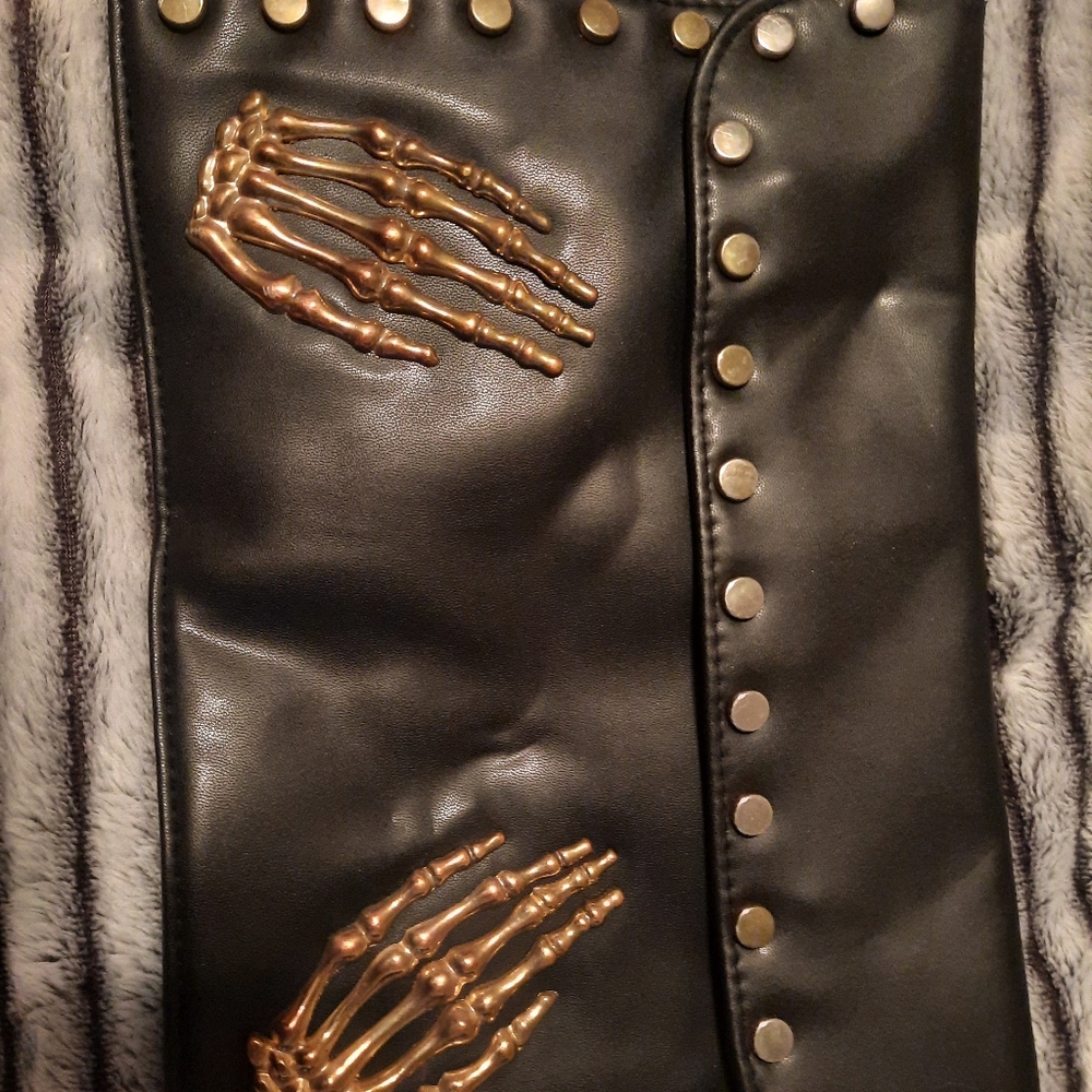 Skeleton Clutch